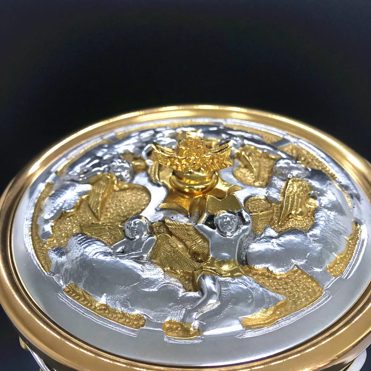 Chalice and ciborium deposition of Christ