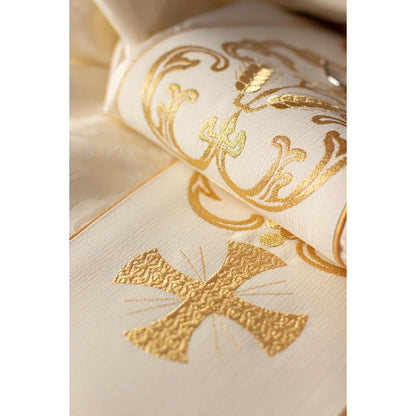 Liturgical chasuble decorated with an three crosses